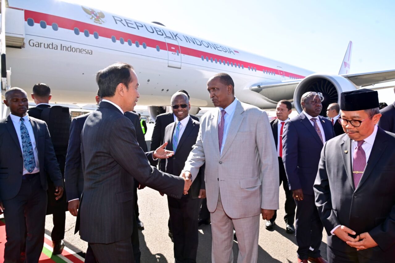 Foto Presiden Joko Widodo Tiba Di Kenya